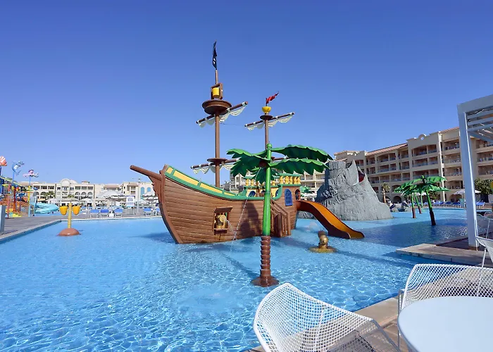 Pickalbatros White - Курортный комплекс 5*