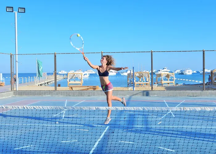 אתר נופש Pickalbatros White -