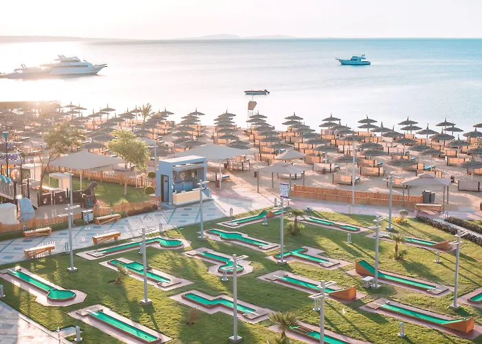 Pickalbatros White - Курортный комплекс 5*